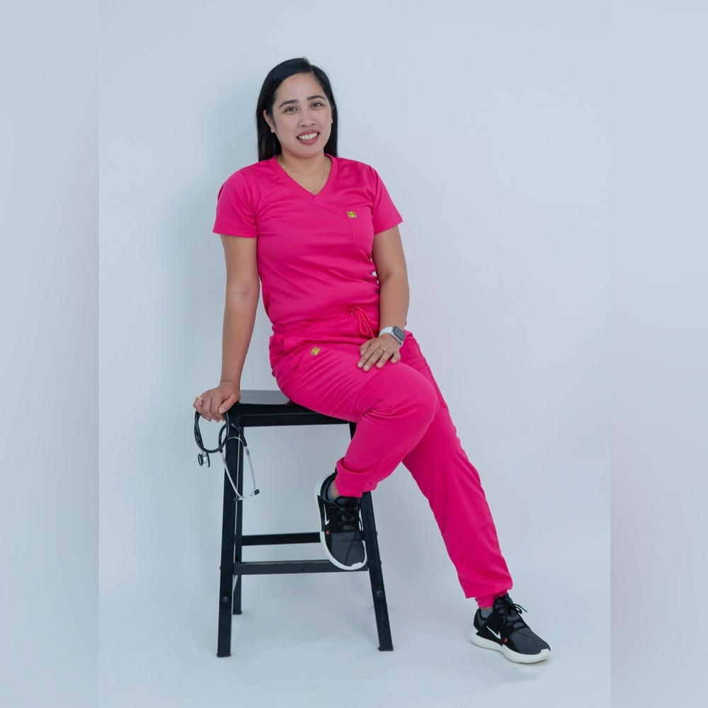 SMALL Size Drifit Top and Jogger Scrub Set